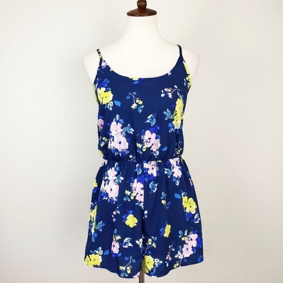 City Streets Floral Print Romper - Picture 3 of 13